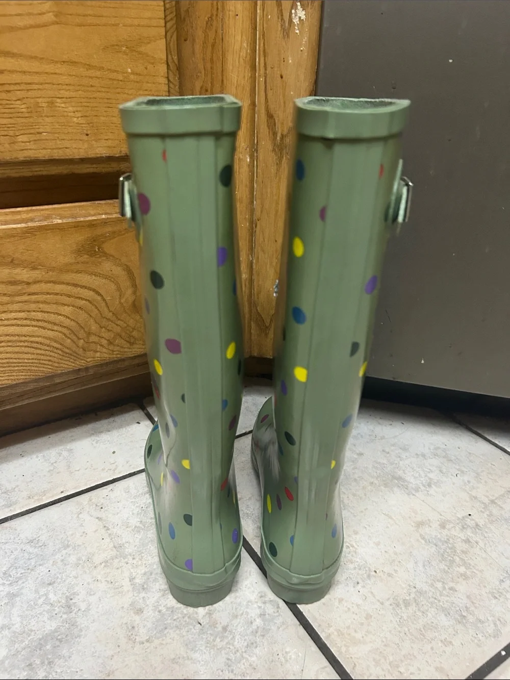 Time and Tru Rain Boots